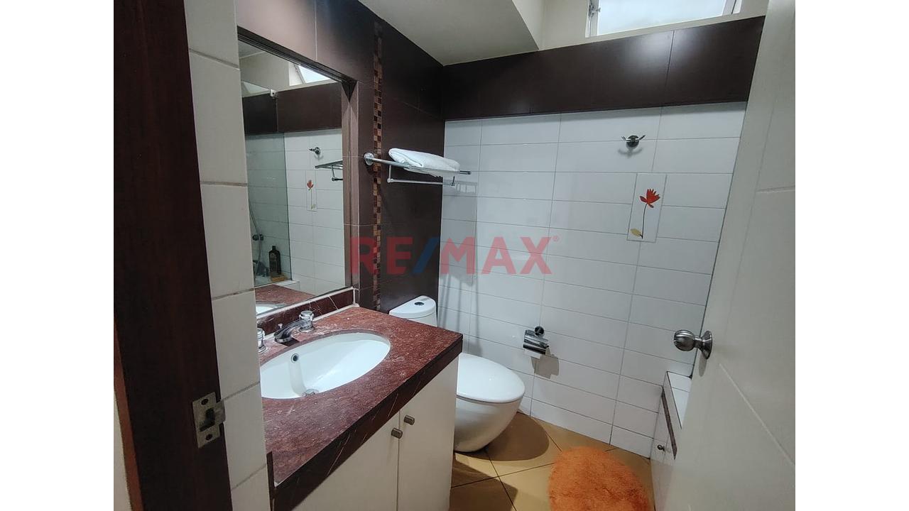 Vendo Exclusivo Departamento C/ Terraza, 2 Estacionamientos Y Deposito, San Borja — foto 13