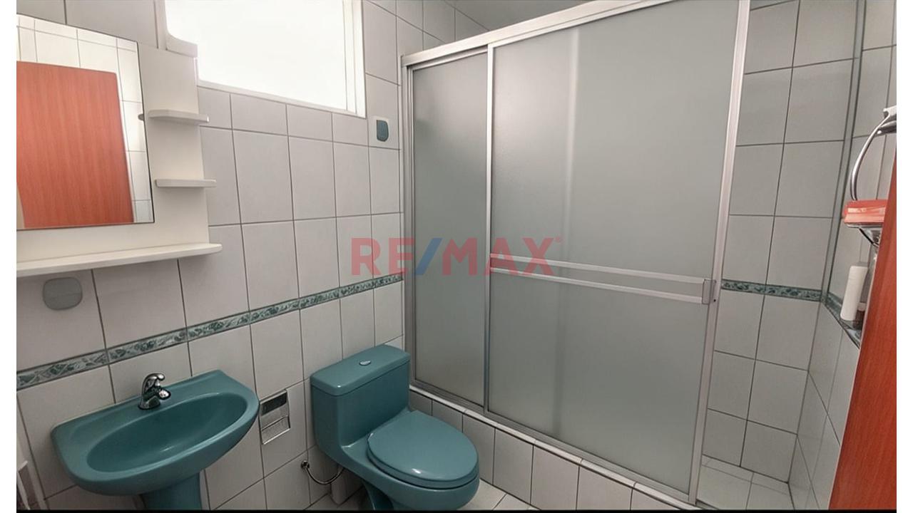 Venta Casa De Dos Pisos En San Diego - S.M.P. — foto 8