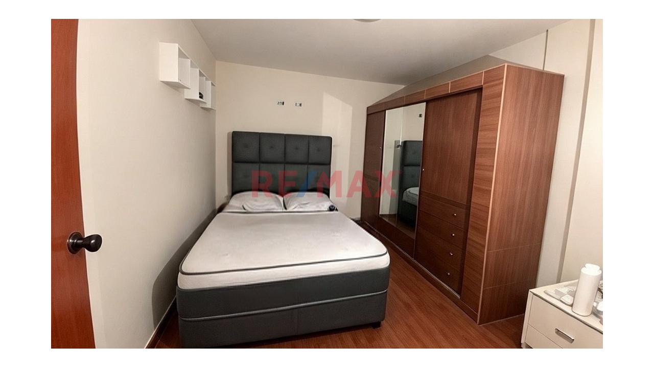 Venta Casa De Dos Pisos En San Diego - S.M.P. — foto 5