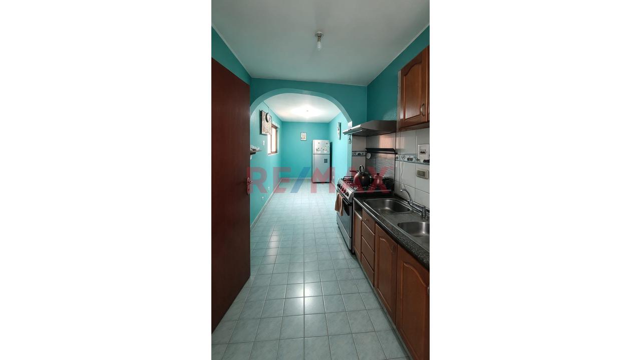 Venta Casa De Dos Pisos En San Diego - S.M.P. — foto 6