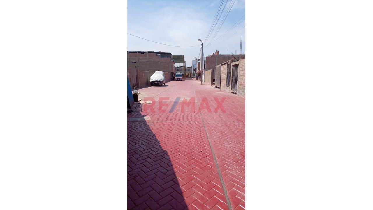 Venta De Terreno 296M2 En Huaral - 2