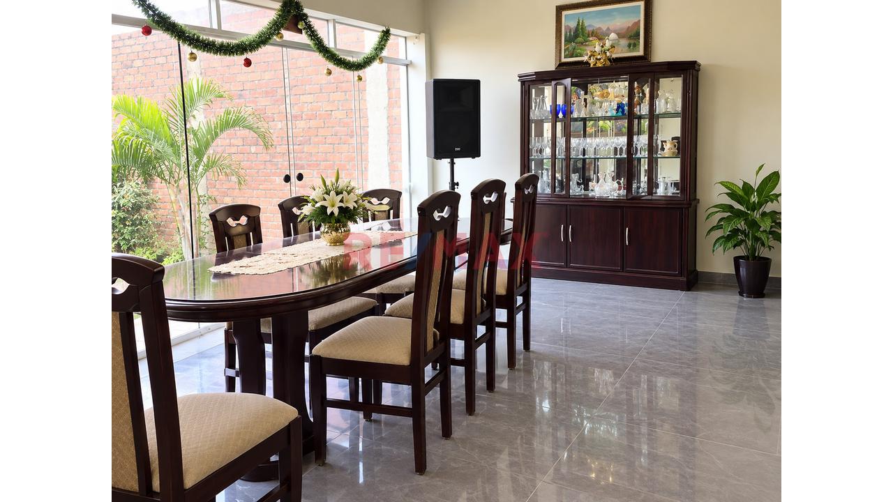 🏡 ¡Venta De Casa De 298.5 M² Con Piscina, Jardín Y Zona De Parrilla En Santa Rosa! - 4