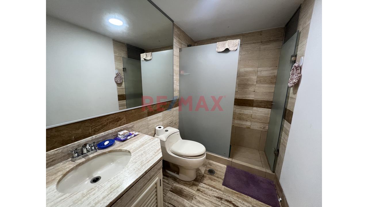 Venta Departamento En Primer Piso Con Terraza Y Jardín – Los Álamos De Monterrico, Surco - 17