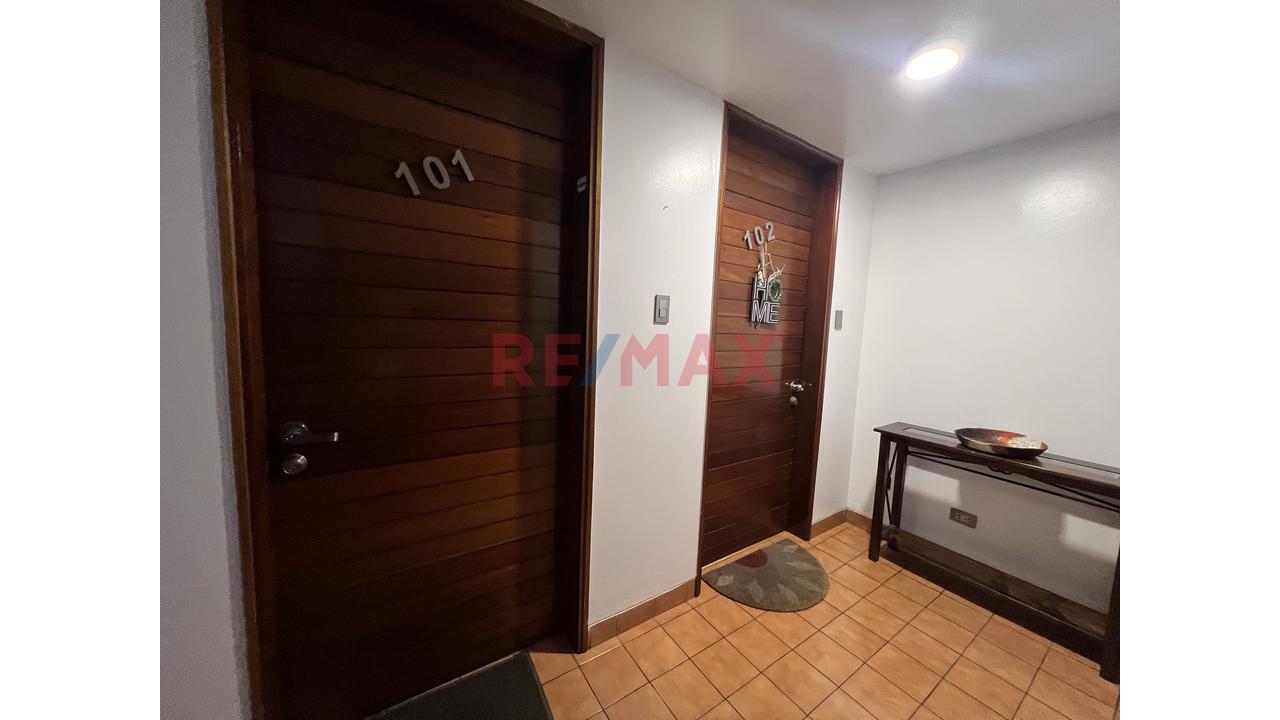 Venta Departamento En Primer Piso Con Terraza Y Jardín – Los Álamos De Monterrico, Surco - 19