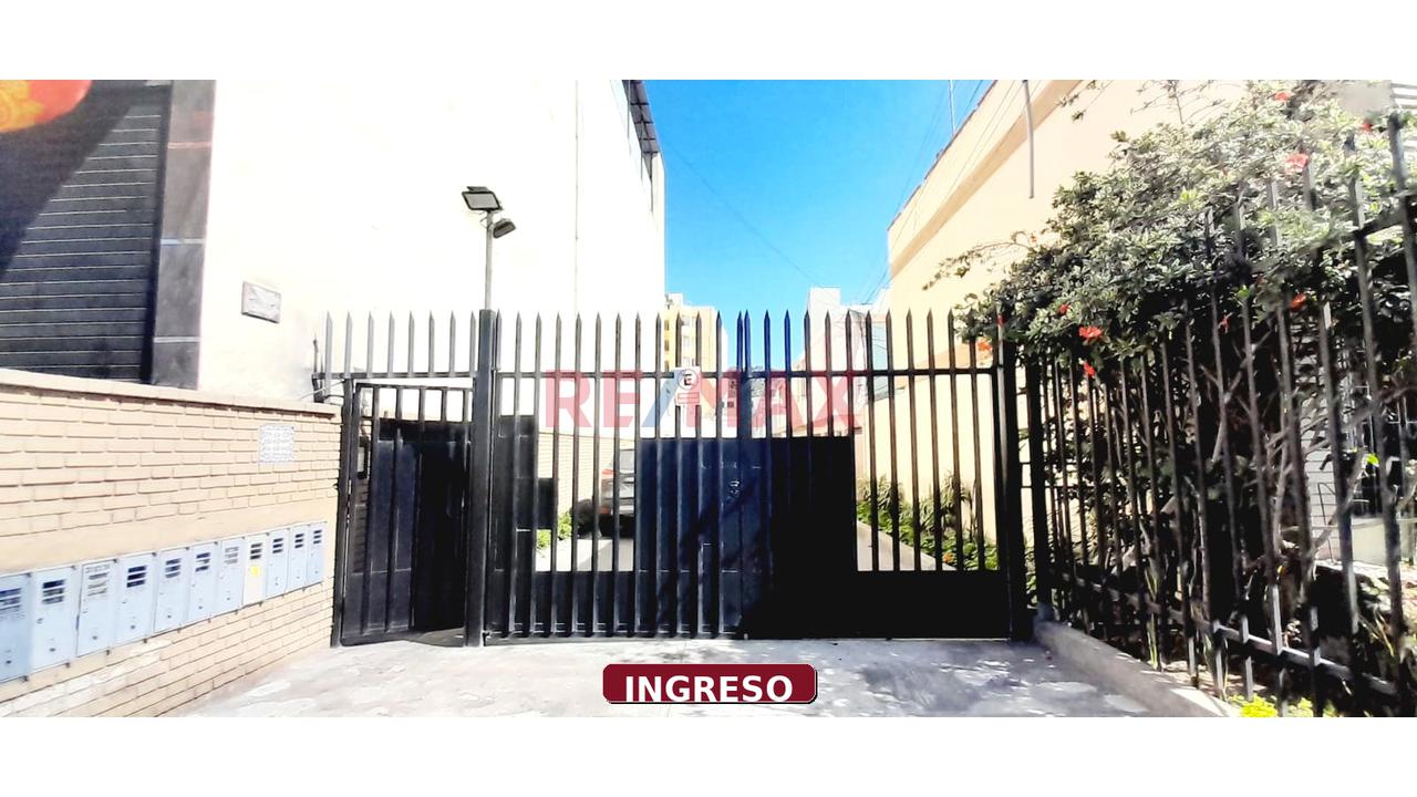 Casa Tipo Chalet De 2 Pisos En Venta – Jesús María 117M — foto 2