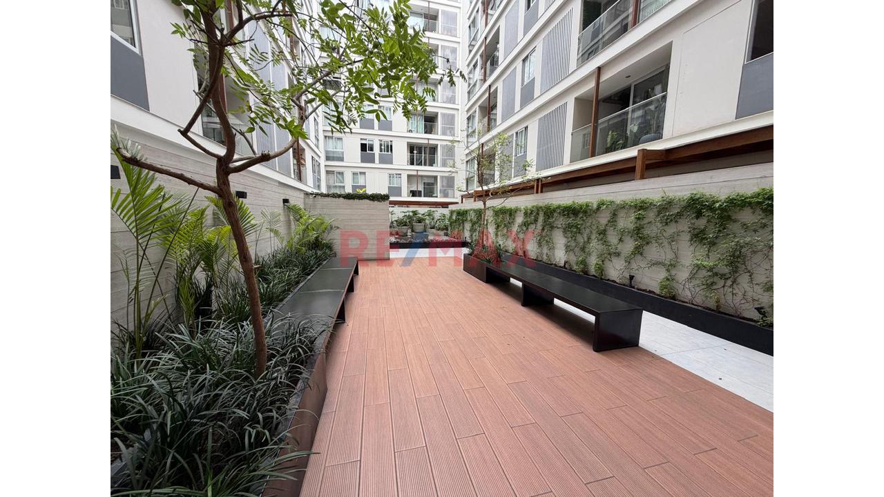 Venta Moderno Dpto 2 Dormitorios, 2 1/2 Baños - 17