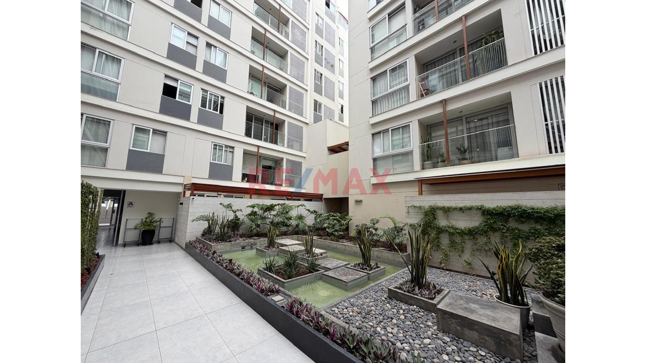 Venta Moderno Dpto 2 Dormitorios, 2 1/2 Baños — foto 2
