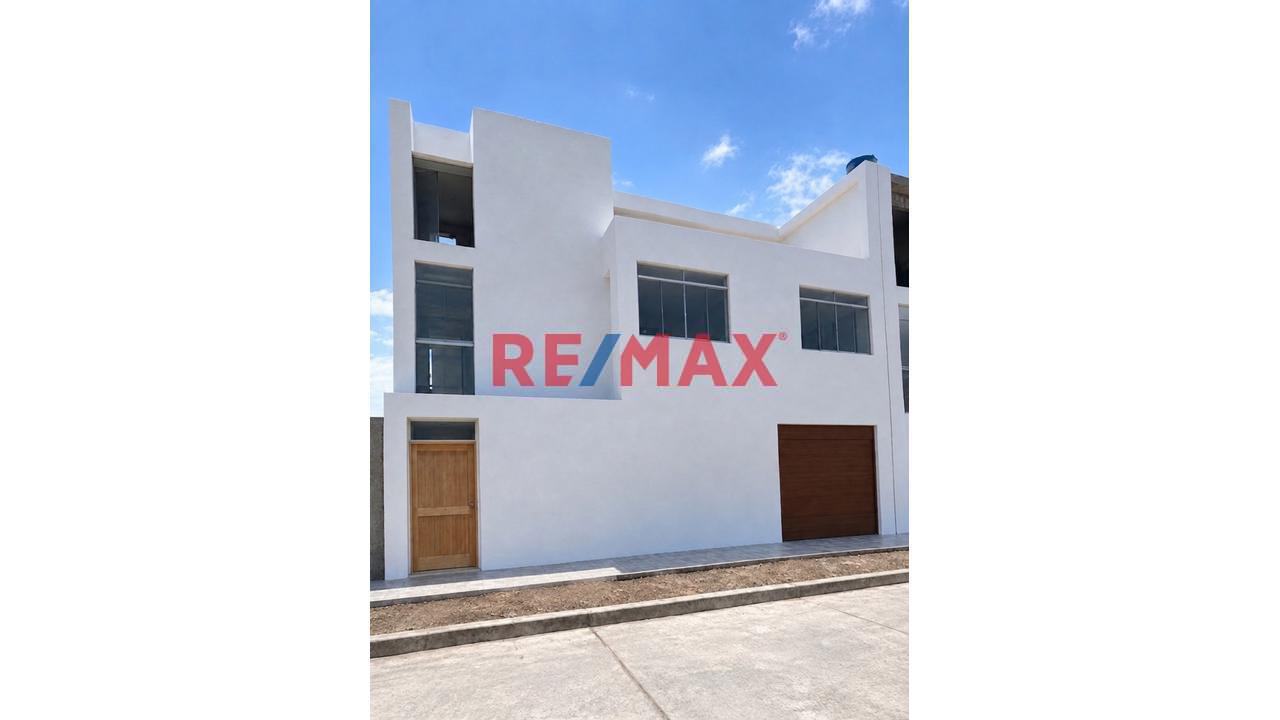 Casa En Estreno En Lambayeque - Urb. Santa Teresa