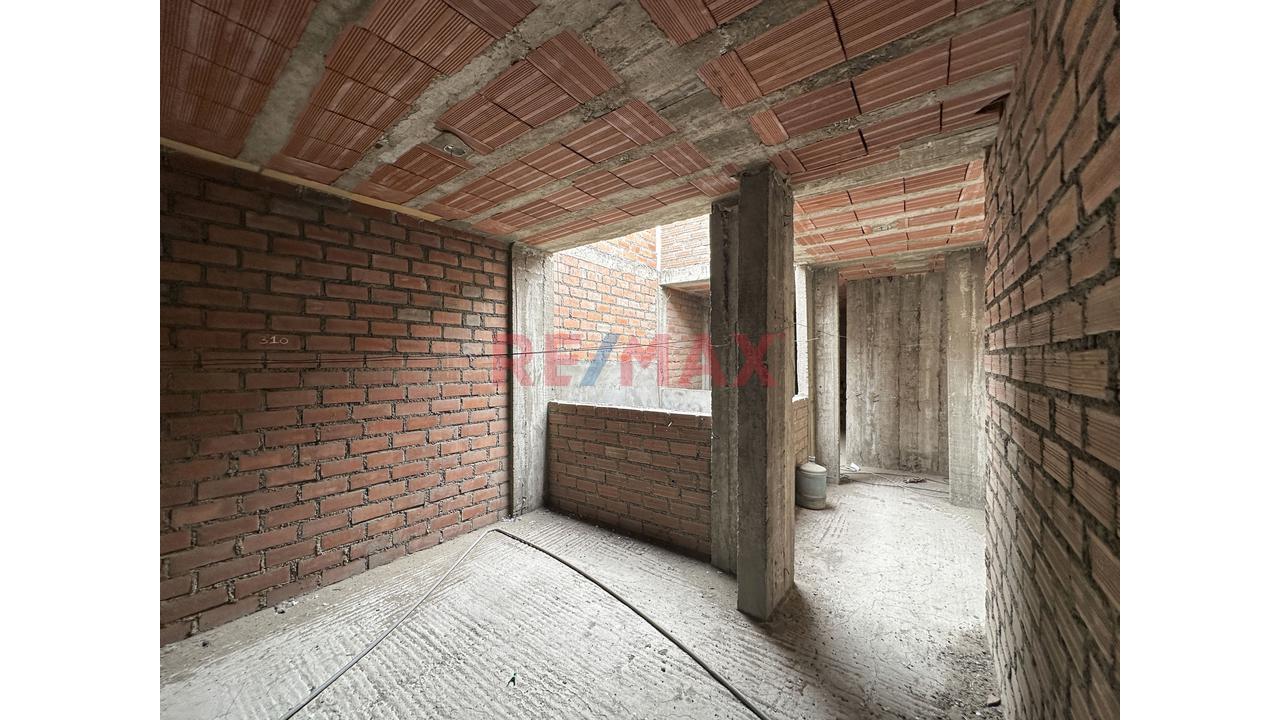 📈 ¡Ideal Para Familias E Inversionistas! Casa De 3 Pisos + Aires En Venta - 19