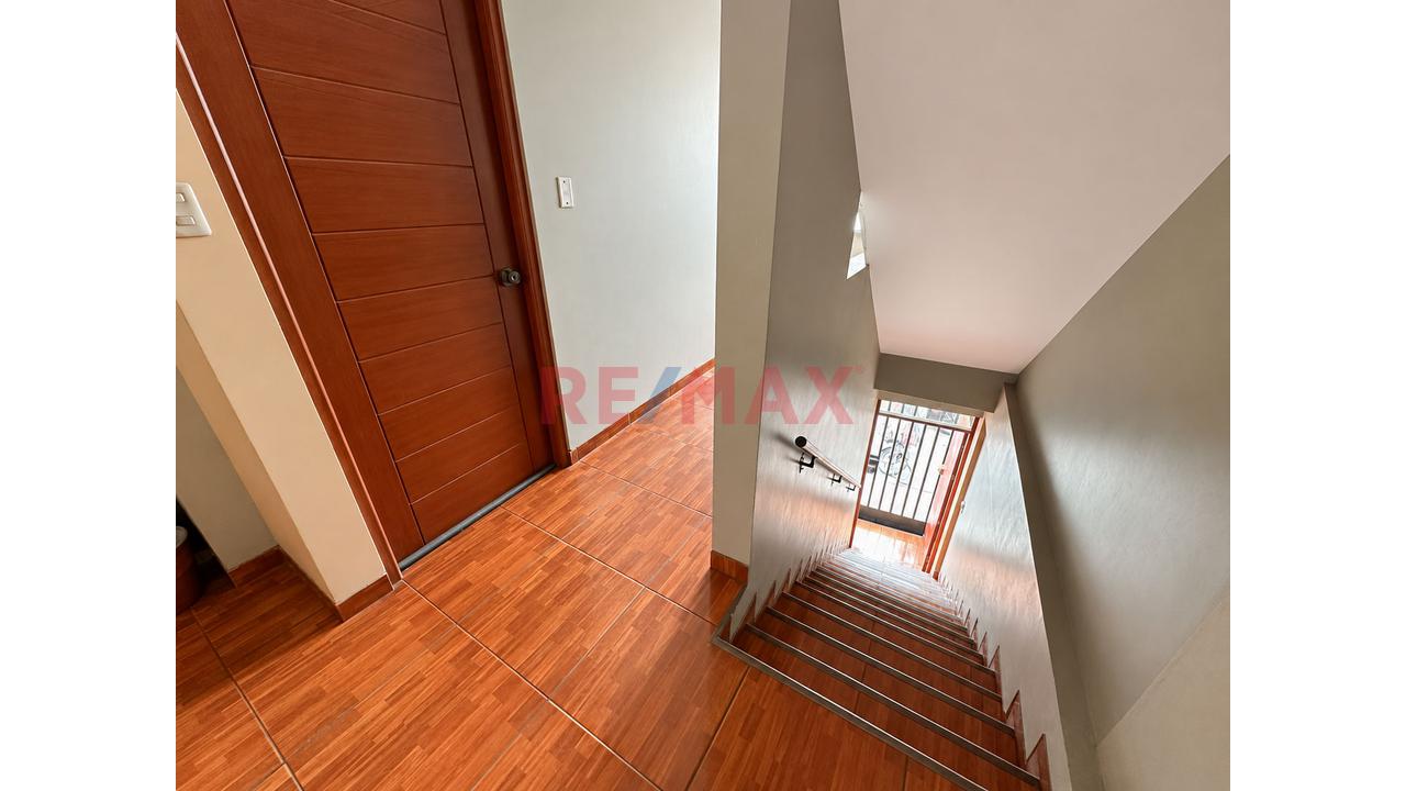 📈 ¡Ideal Para Familias E Inversionistas! Casa De 3 Pisos + Aires En Venta — foto 9