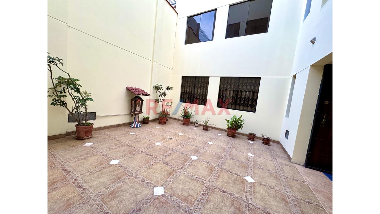 Departamento En Cuarto Piso, Excelente Ubicación, Jesús María — foto 15