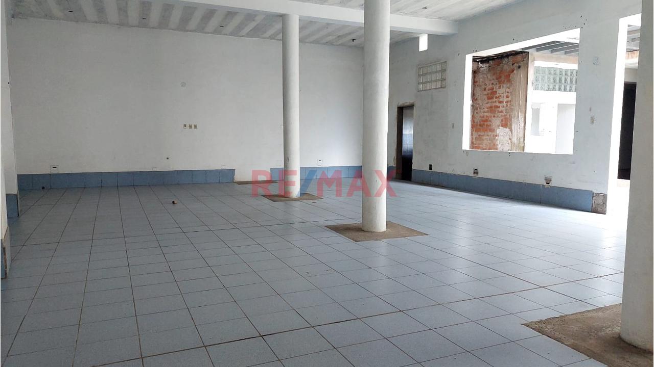 Alquiler De Amplio Local En Alquiler - Cerca A La Utp - 2