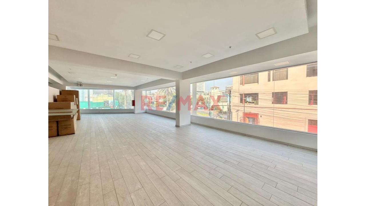 🔥 El Espacio Ideal Para Posicionar Tu Marca En San Isidro 🔥 - 11