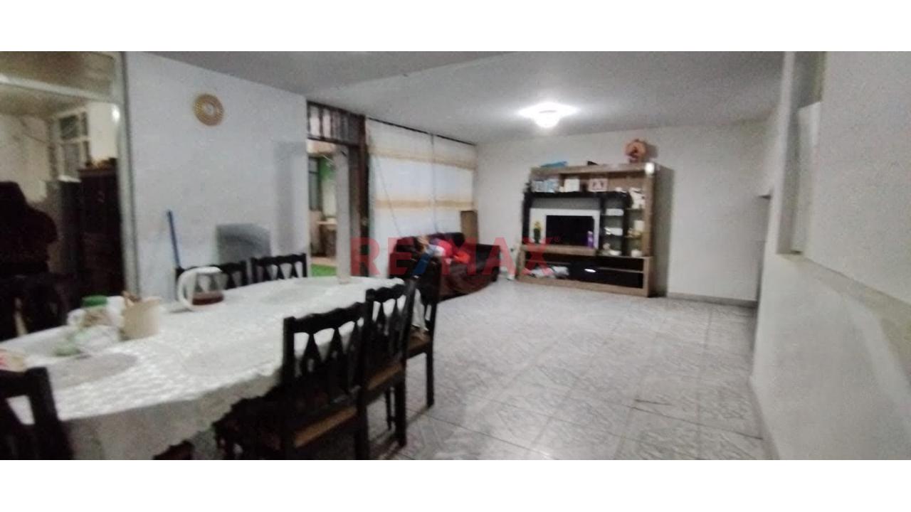 Se Vende Casa En Urb. Las Flores Mz. G Lt. 03, Víctor Larco, Trujillo - 3