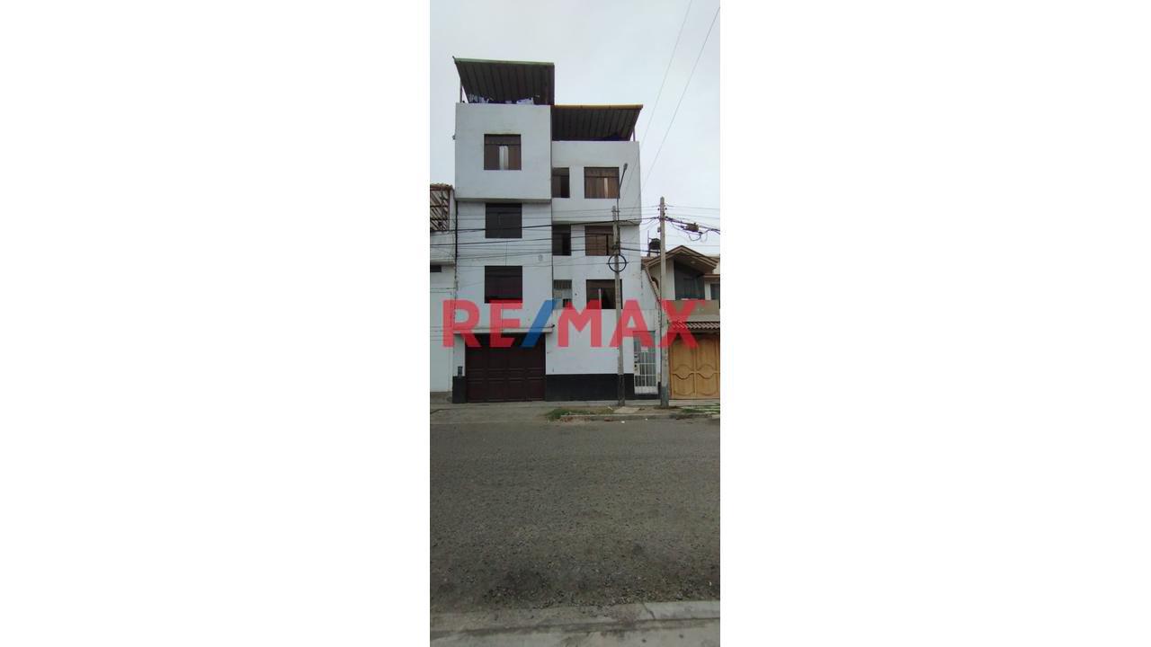 Se Vende Casa En Urb. Las Flores Mz. G Lt. 03, Víctor Larco, Trujillo - 1