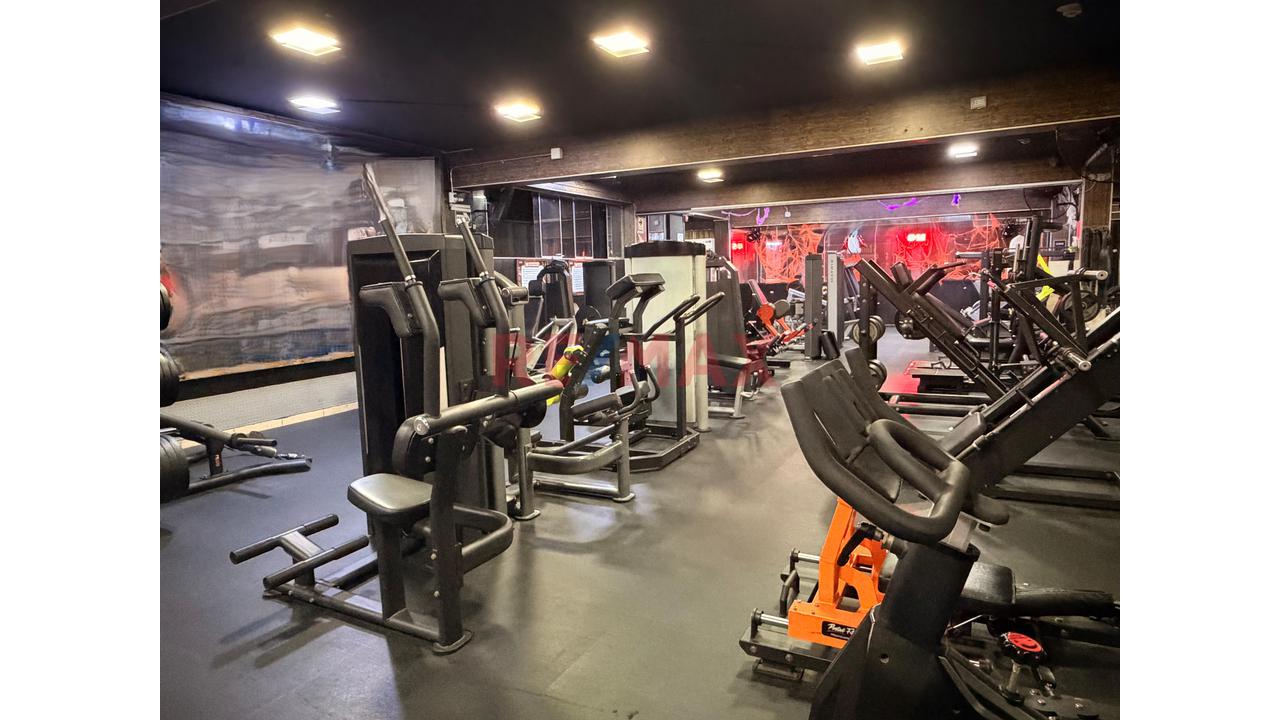 Vendo Local Comercial De 738 M² Con Ingreso Mensual – Surco - 10