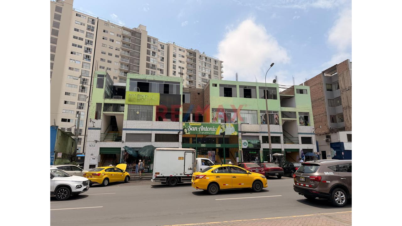 Vendo Local Comercial De 738 M² Con Ingreso Mensual – Surco - 2