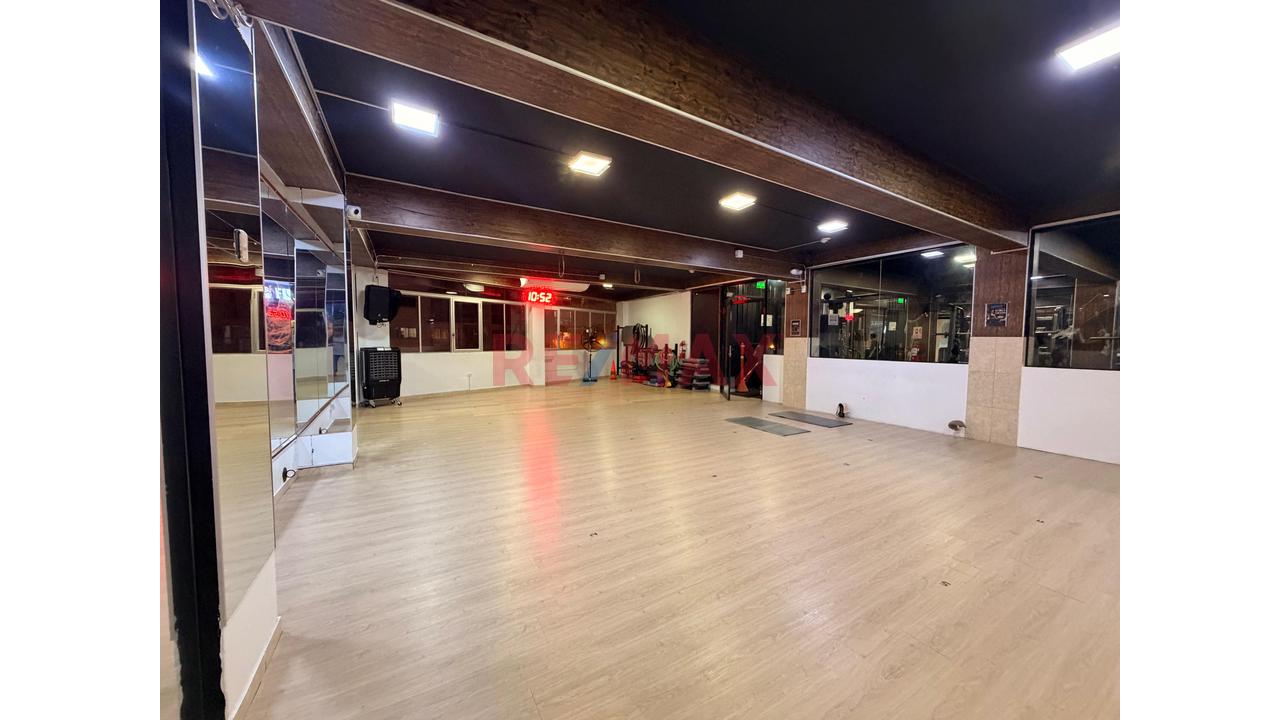 Vendo Local Comercial De 738 M² Con Ingreso Mensual – Surco - 7