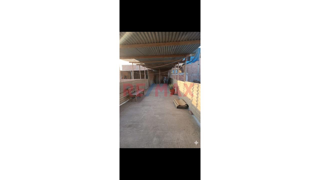 ¡Ocasion! Casa En Venta De 2 Pisos Con Potencial De Inversion En Villa El Salvador - 8