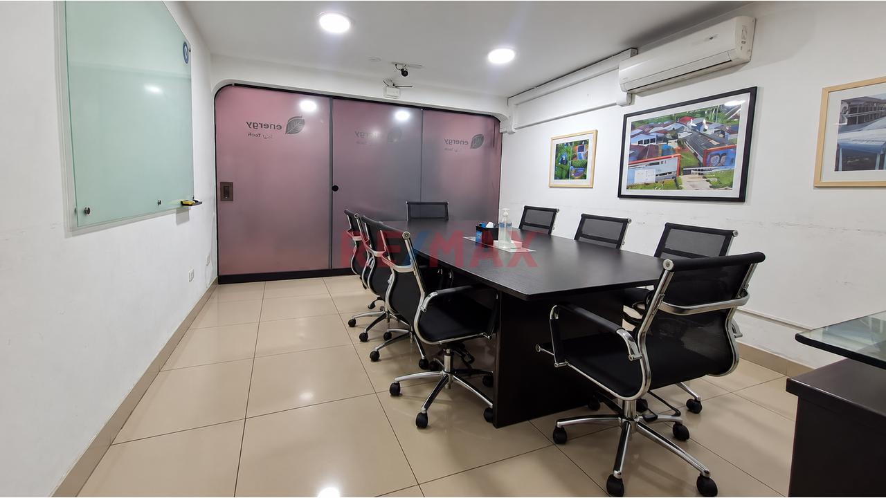 Se Ven Local De 3 Pisos Ideal Para Almacen Y Oficinas Administrativas En San Luis - 240M2 - 6