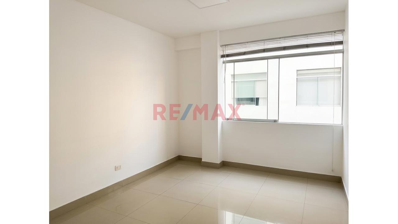 Alquiler De Departamento En San Borja Sur Frente A Parque | 3 Dormitorios | 2 Cocheras - Precio: S/ 3,400 Mensuales — foto 3