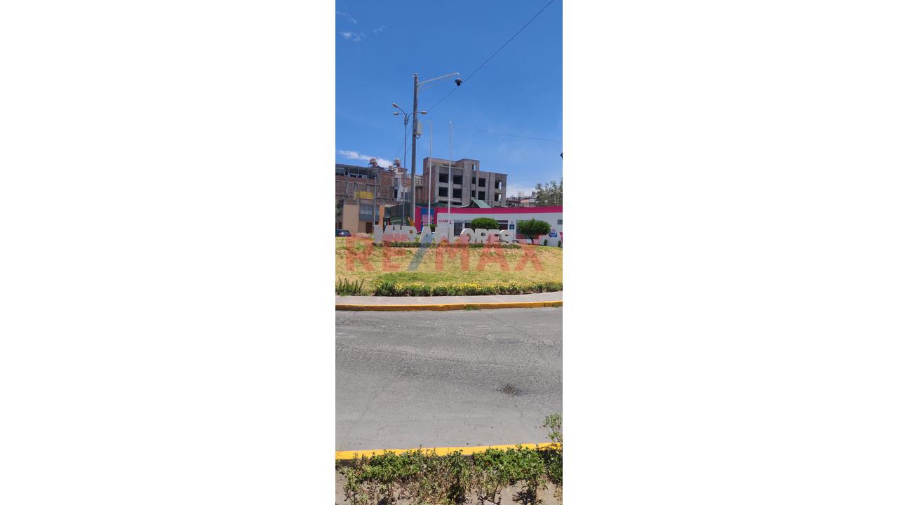 ¡Departamento En Venta En Miraflores! 🏢✨ — foto 4