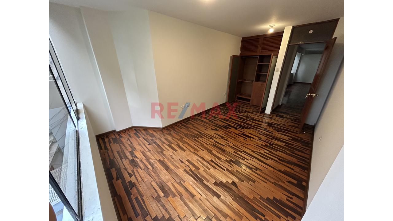 Venta De Triplex Surco - Velasco Astete — foto 7