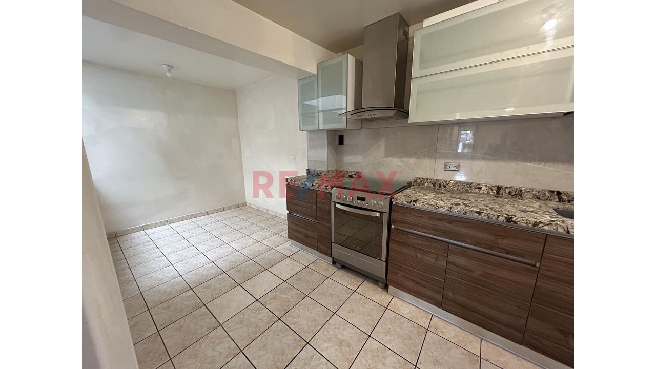 Venta De Triplex Surco - Velasco Astete — foto 2
