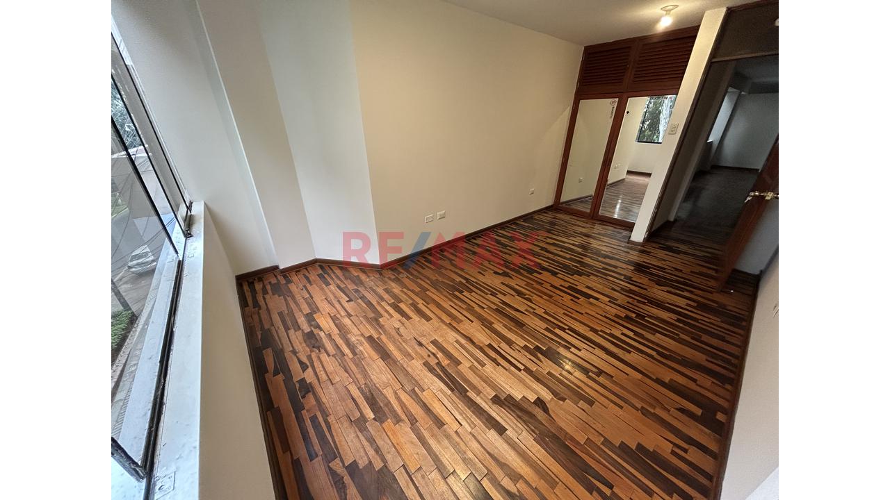 Venta De Triplex Surco - Velasco Astete — foto 3