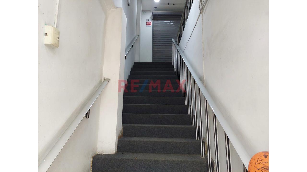 Amplio Local Comercial En Segundo Piso En Alquiler 160 Mt2 — foto 10