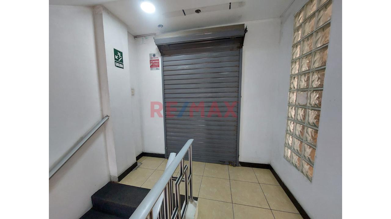 Amplio Local Comercial En Segundo Piso En Alquiler 160 Mt2 — foto 9