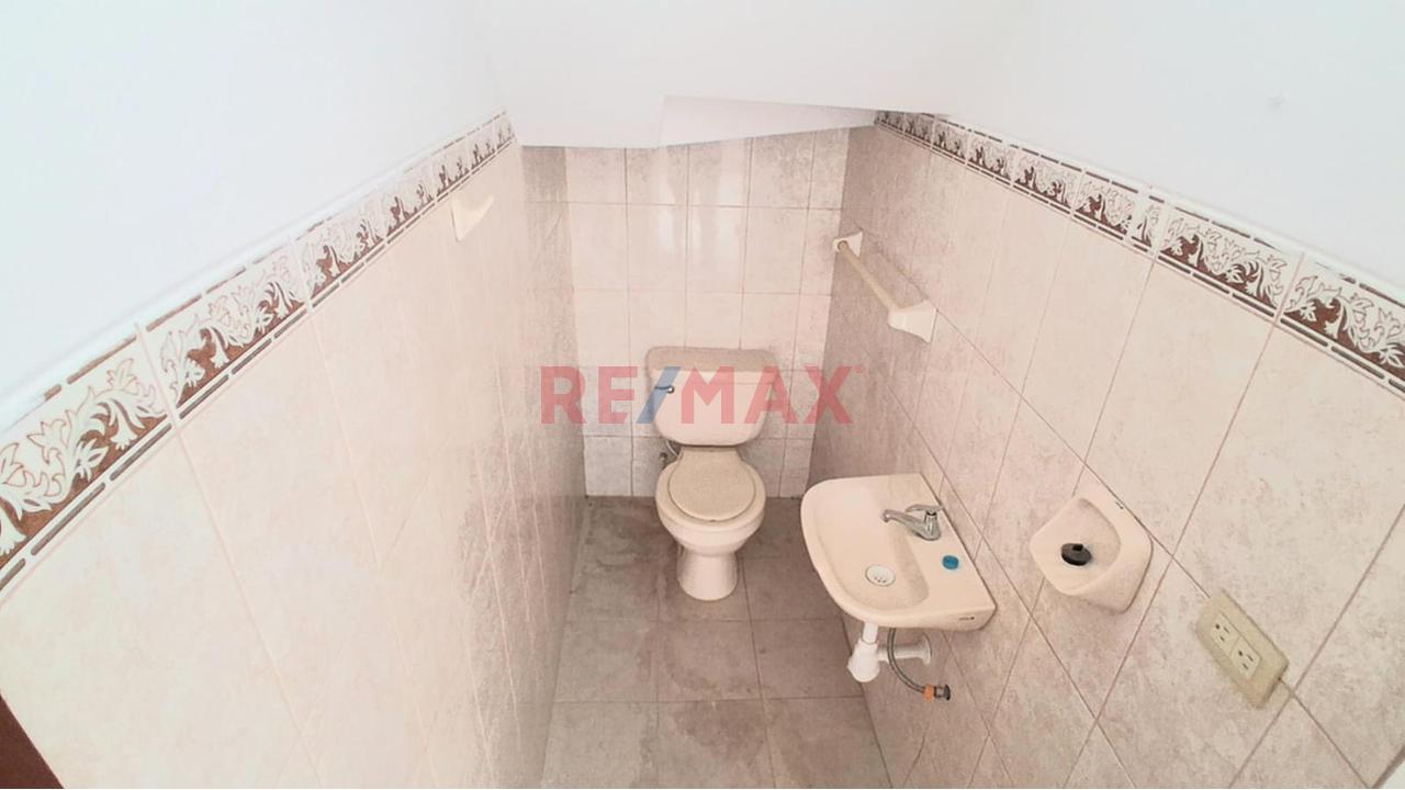 Se Alquila Casa Con Almacen Primer Piso Y Departamento Segundo Piso — foto 5