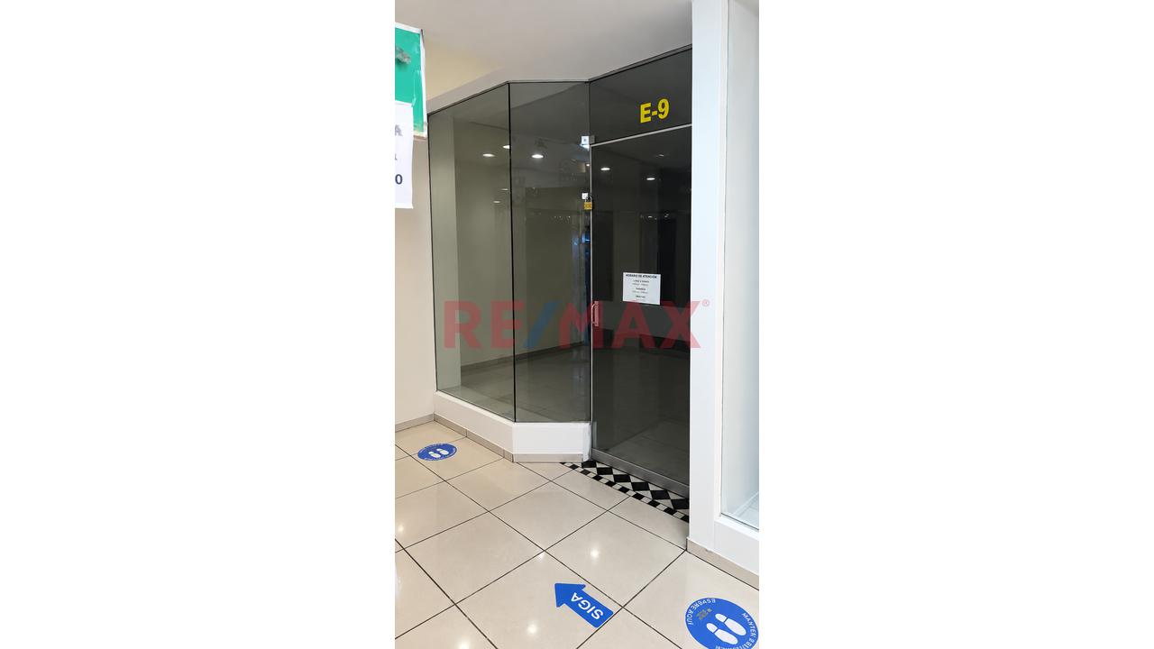 Venta Local Comercial Primer Piso En C.C. Global Plaza -Cercado - 2