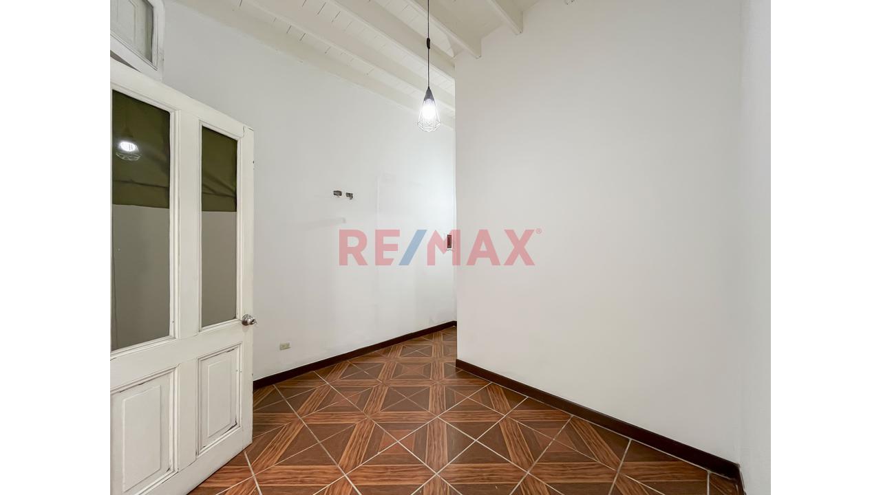 Local Estratégico En Miraflores | Cerca De Av. Benavides Y Vía Expresa - 10