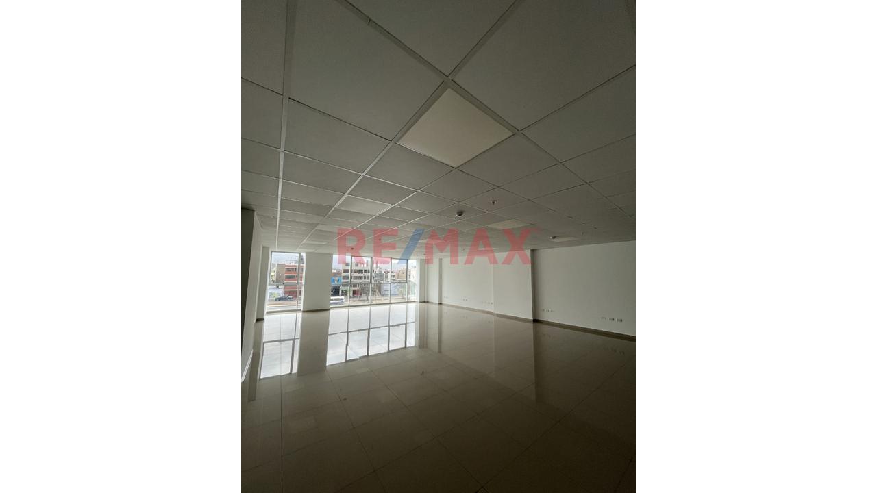 Se Alquila Local Comercial En San Martin — foto 6