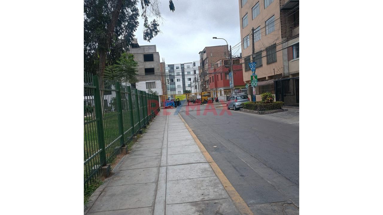 Venta Departamento Frente Parque Peridista - Rimac - 44M2 - 2Hab — foto 4