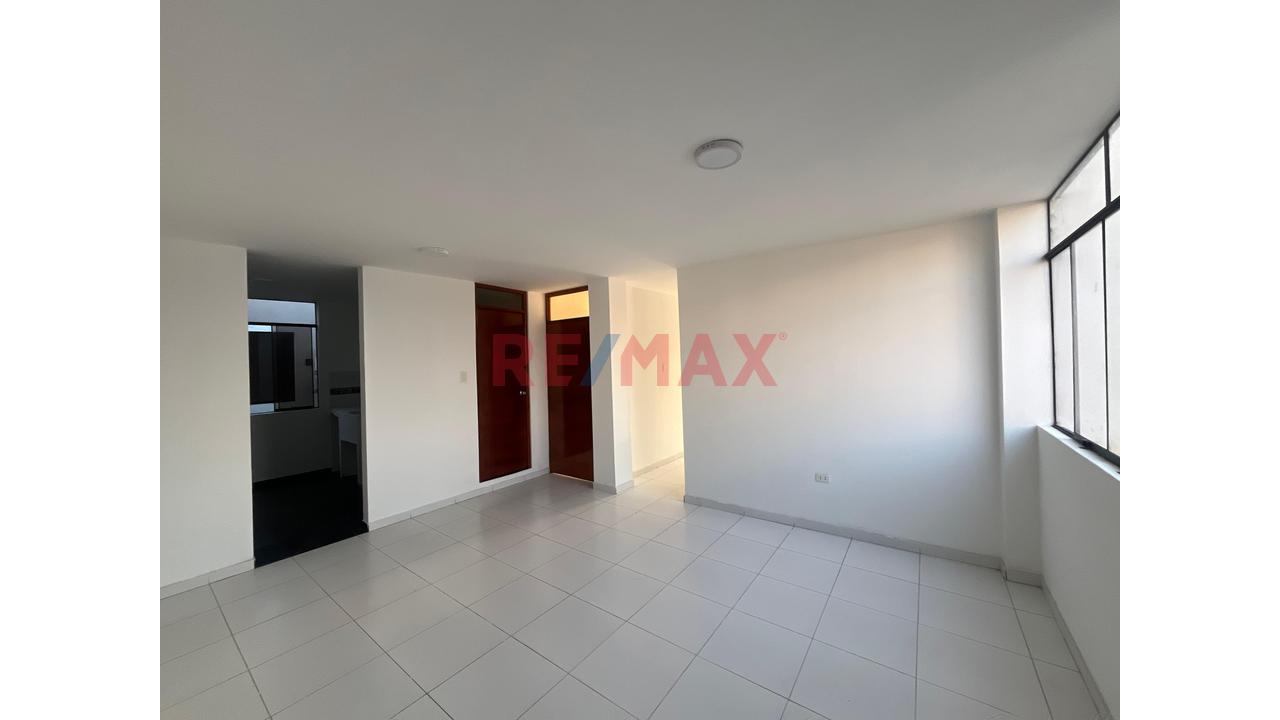 Vendo Dpto. 4To - Urb. Los Alisos - Smp / 2H + 1B Con Balcon — foto 6
