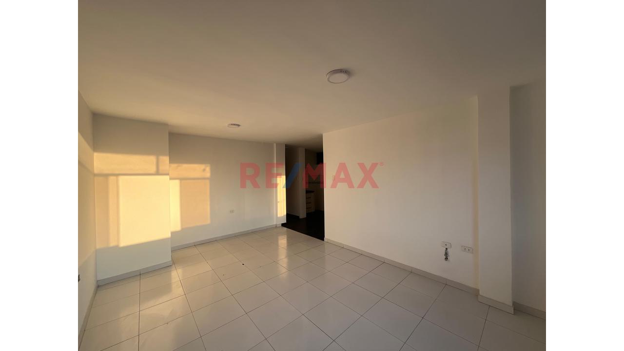 Vendo Dpto. 4To - Urb. Los Alisos - Smp / 2H + 1B Sin Balcon — foto 3