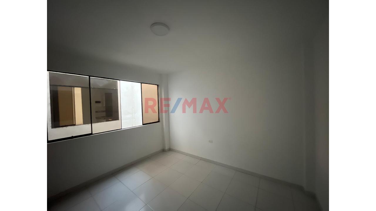 Vendo Dpto. 4To - Urb. Los Alisos - Smp / 2H + 1B Sin Balcon — foto 8