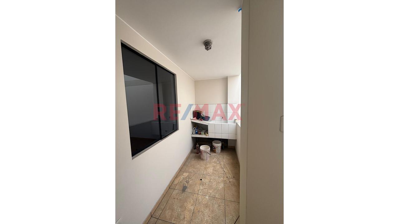 ¡Alquila Un Departamento Con Terraza Propia En La Av Imperial! — foto 4