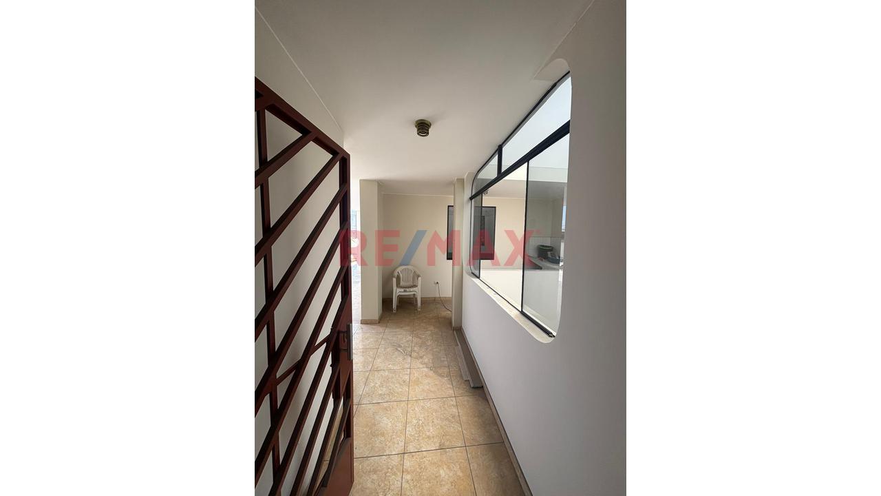 ¡Alquila Un Departamento Con Terraza Propia En La Av Imperial! — foto 3
