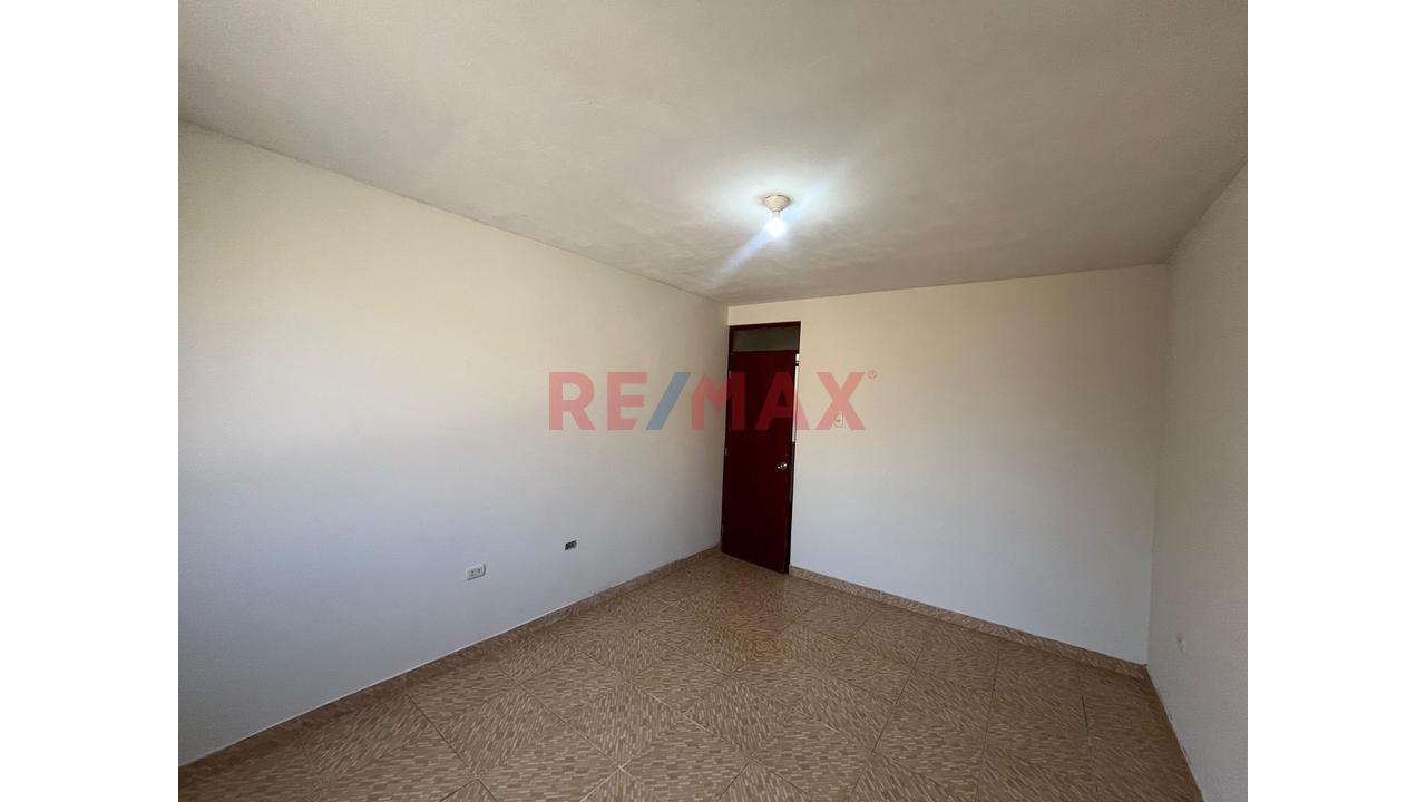 Vendo Dpto. 2Do - 124.40M2 Urb. Los Alisos - Smp / 4H + 2B - 19