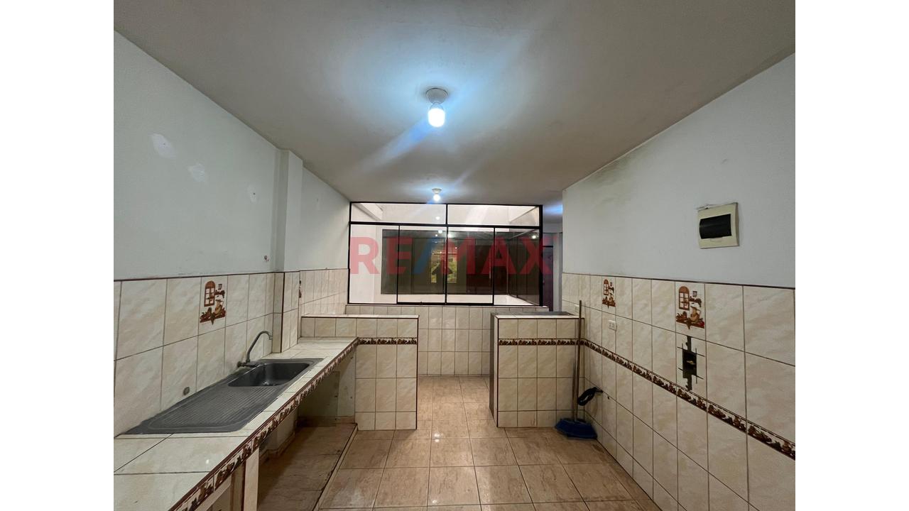 Vendo Dpto. 2Do - 124.40M2 Urb. Los Alisos - Smp / 4H + 2B - 7