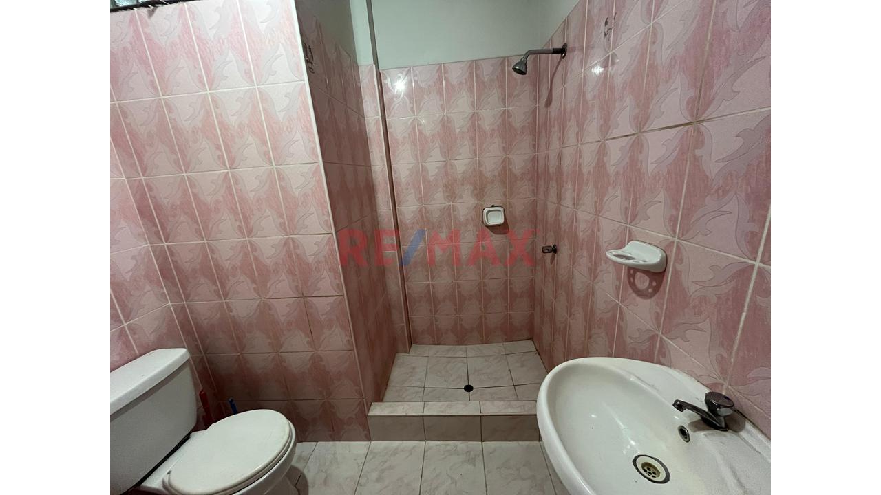 Vendo Dpto. 2Do - 124.40M2 Urb. Los Alisos - Smp / 4H + 2B - 17