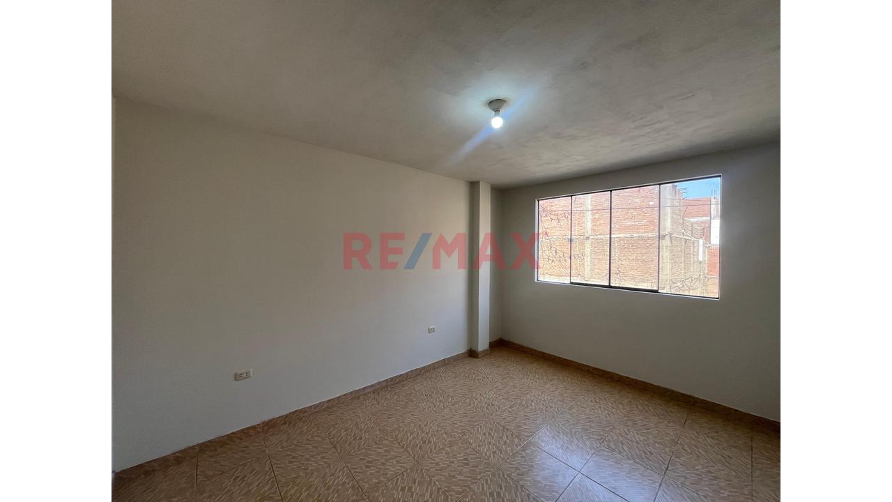 Vendo Dpto. 2Do - 124.40M2 Urb. Los Alisos - Smp / 4H + 2B - 18