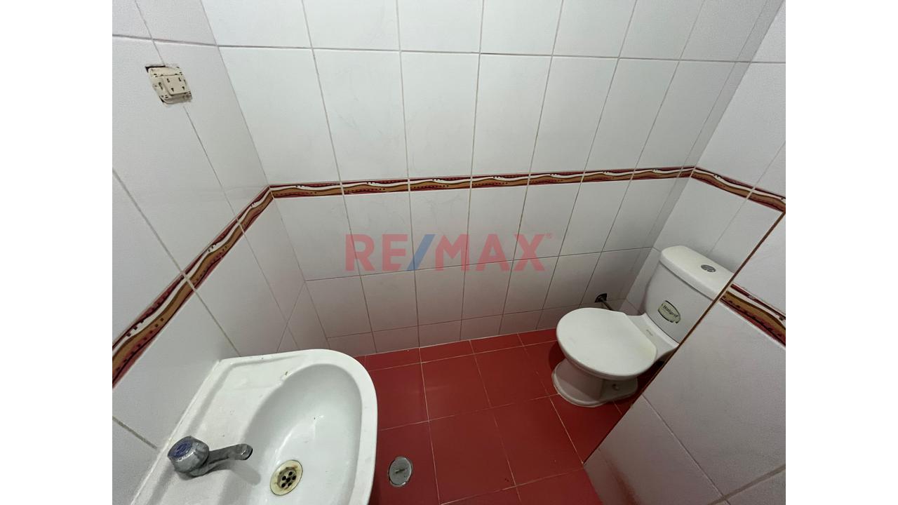 Vendo Dpto. 2Do - 124.40M2 Urb. Los Alisos - Smp / 4H + 2B - 11