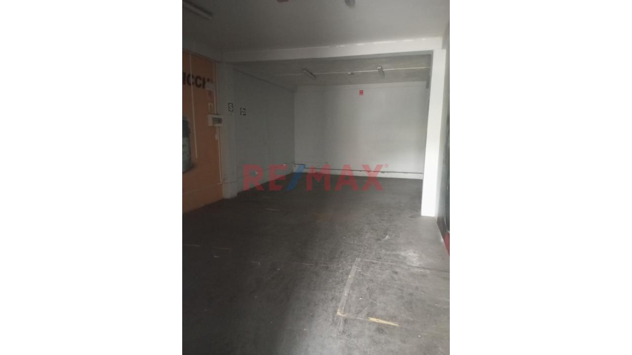 Local De Alto Tránsito, En La Zona Más Comercial De San Luis - 5