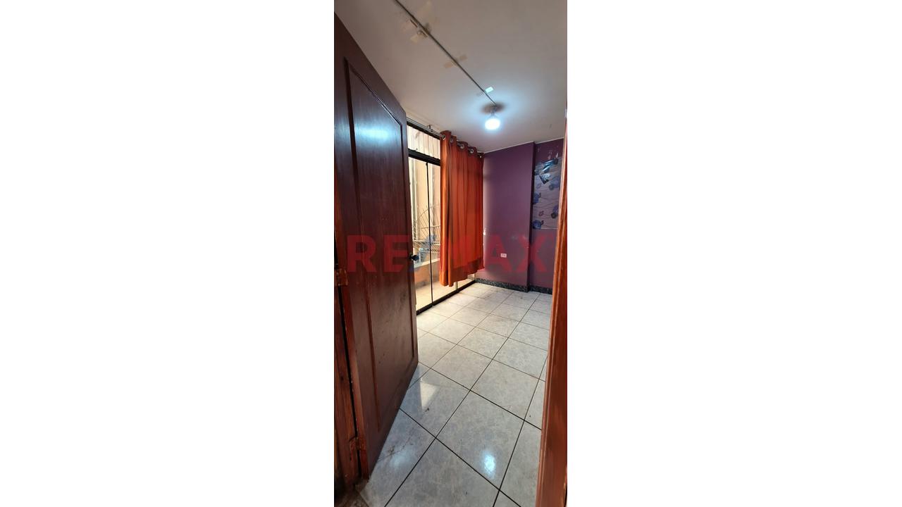 Ocasión Casa En Venta En Huascar - 17