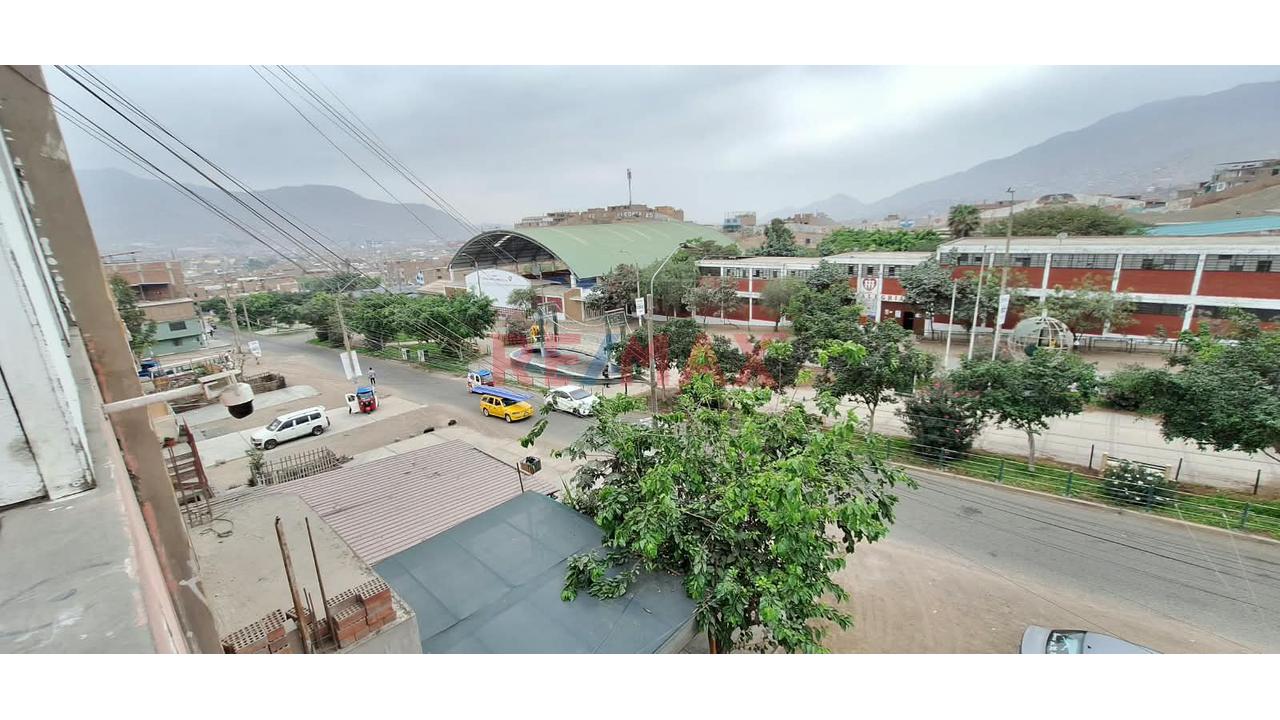 Ocasión Casa En Venta En Huascar — foto 2
