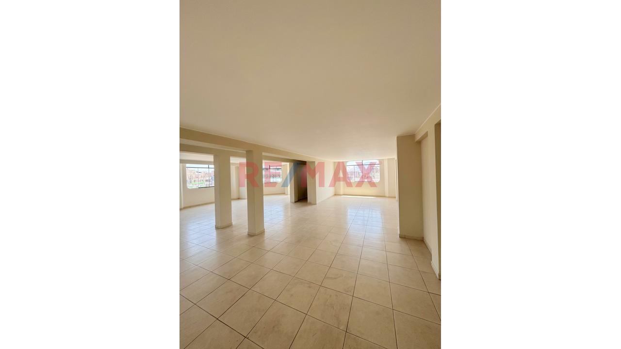 🏢 ¡Alquiler De Amplio Espacio Comercial De 175 M² En Esquina! - 13